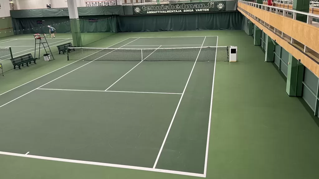 Talin tenniskeskuksen sisätenniskenttä