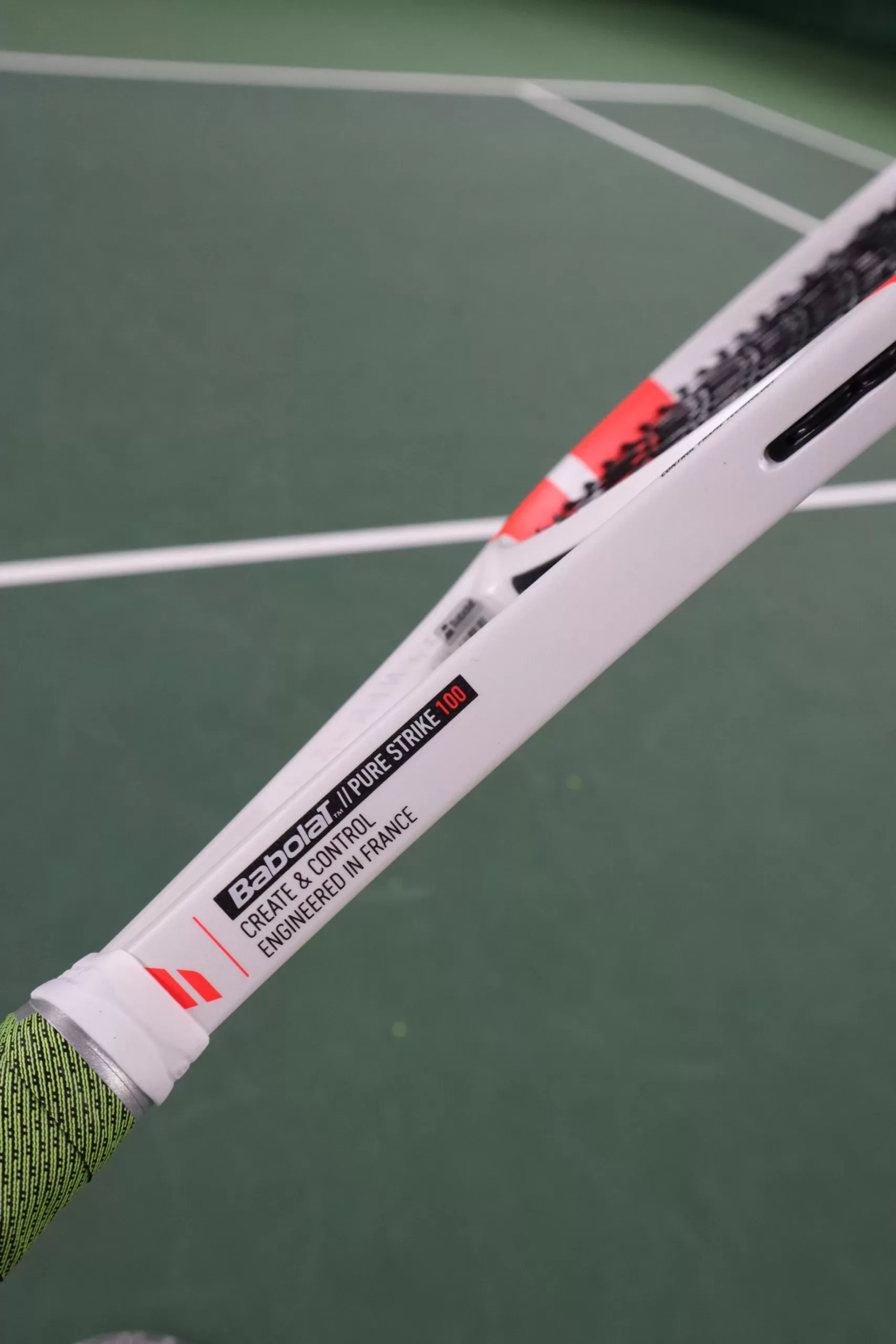Babolat Pure Strike 100